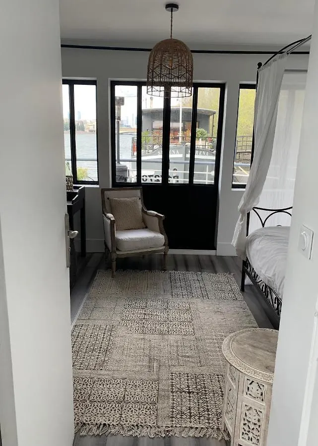 Loft Sur L'Eau Avec Parking Apartment Paris 0*,